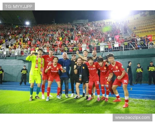 足球球星谁在场外较劲最强 盘点顶级球员的暴力事件与打架实力